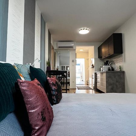 Westend - Studio Above The City Будапеща Екстериор снимка