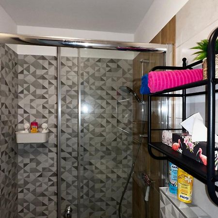 Westend - Studio Above The City Будапеща Екстериор снимка