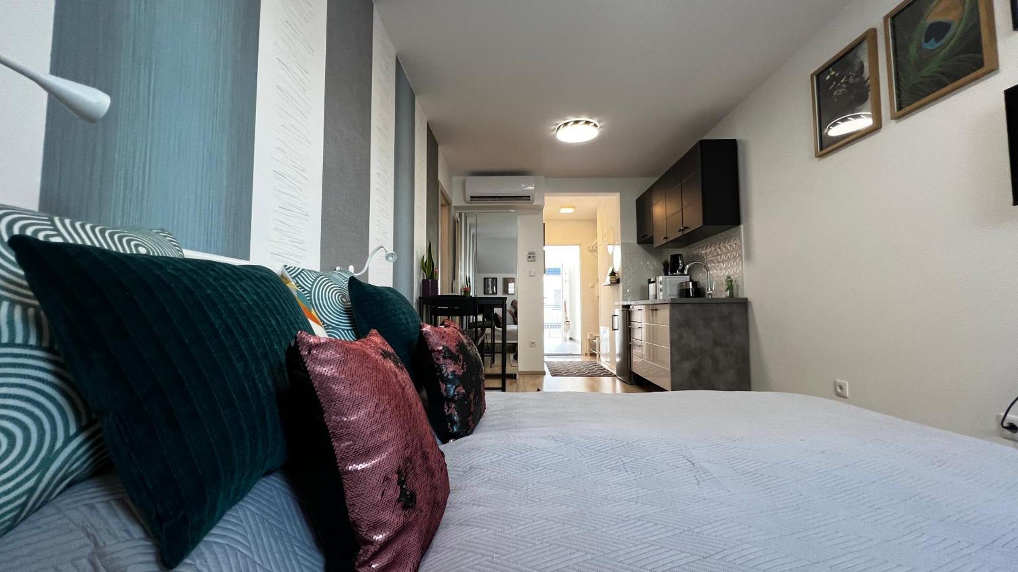 Westend - Studio Above The City Будапеща Екстериор снимка