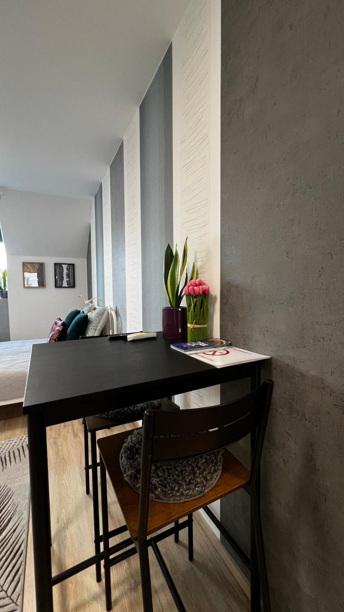 Westend - Studio Above The City Будапеща Екстериор снимка