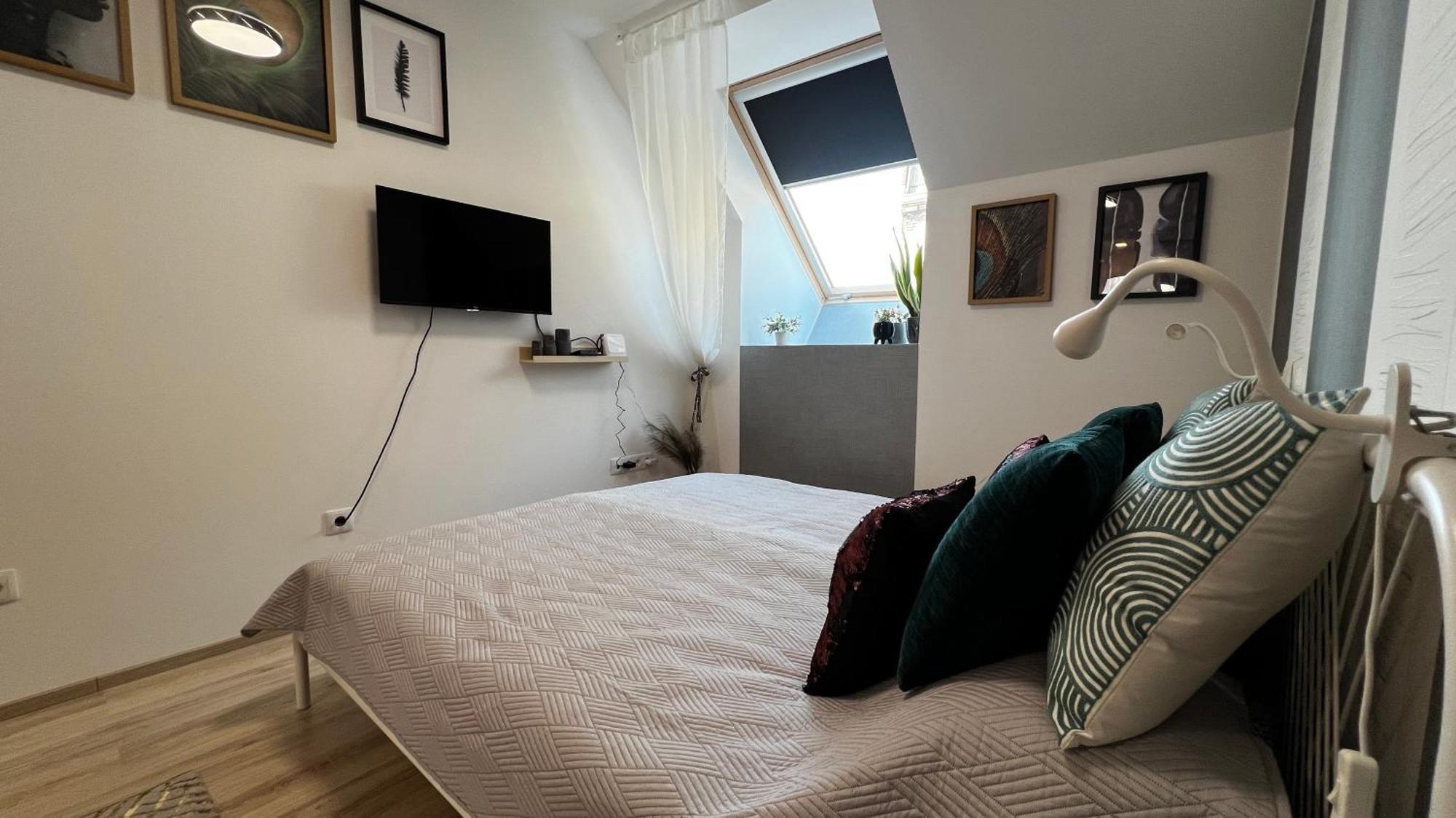 Westend - Studio Above The City Будапеща Екстериор снимка